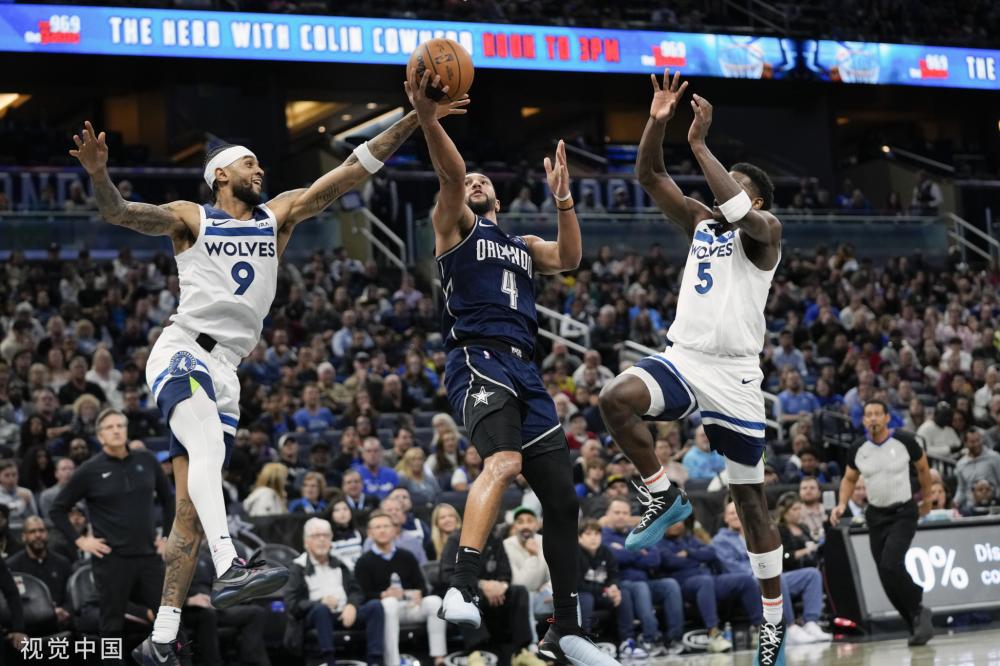 他争分夺秒 他争分夺秒